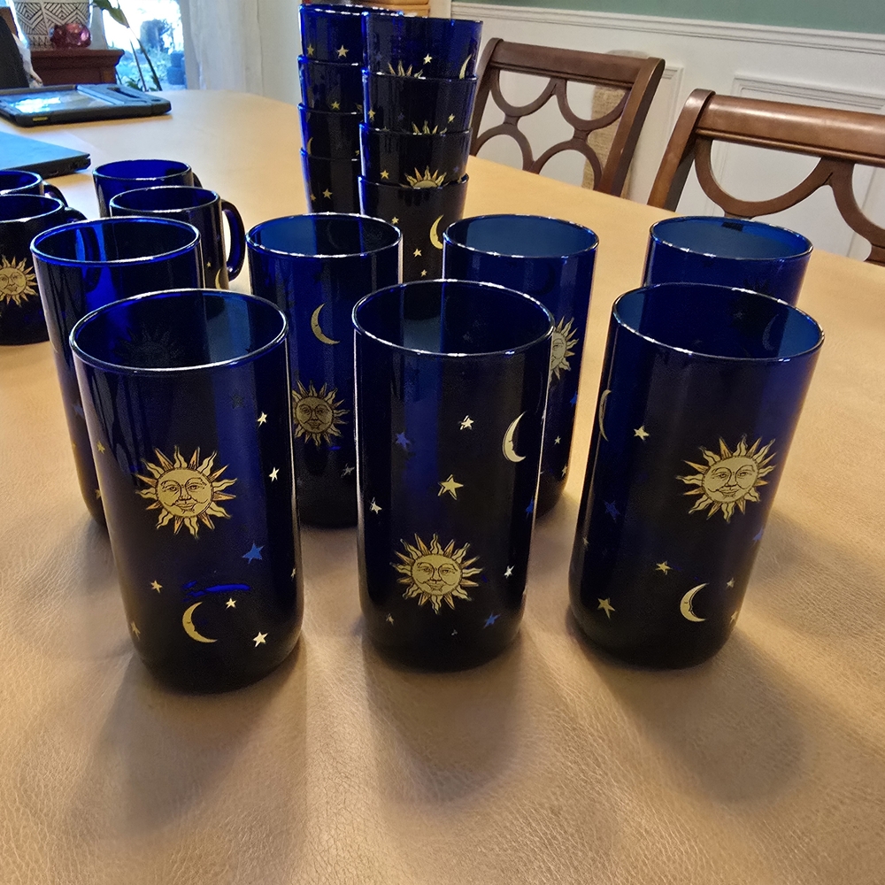 Listing For Elysia Blue and Gold Sun and Moon Glass Set